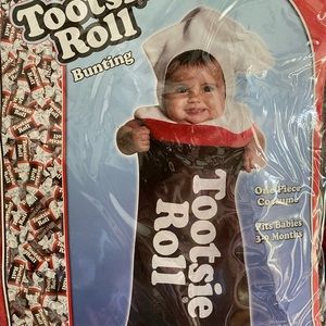 Vguc tootsie roll costume. We wore 5 mins. NFO
